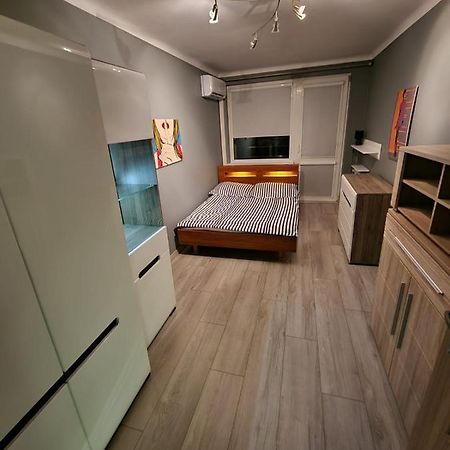 Luxury Aparments Klimatyzacja Z Prywatnym Parkingiem Apartamento Radom Exterior foto